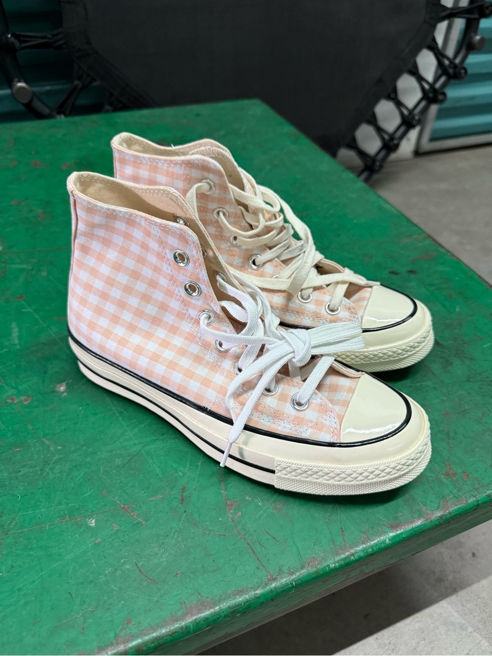 CONVERSE CHUCK 70s 
HIGH TOP 
PEACH GINGHAM 
7.5W